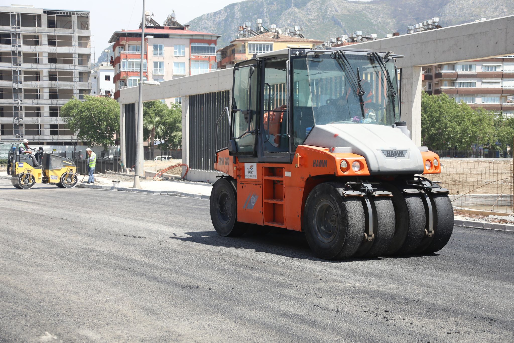 ANTAKYA CEMALİ CADDESİ ASFALTLANIYOR