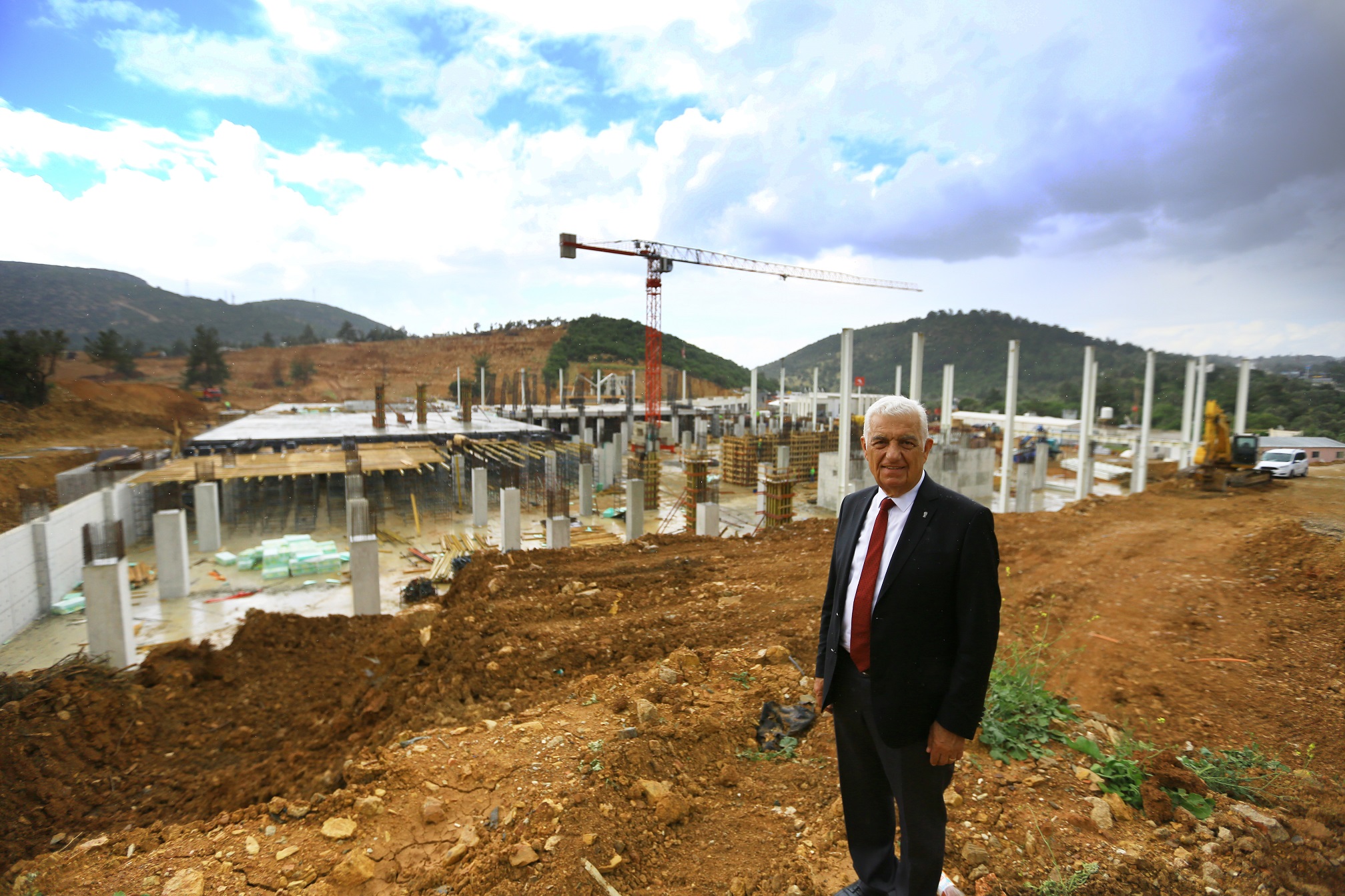 Başkan Gürün yapımı devam eden Bodrum Otogarını inceledi