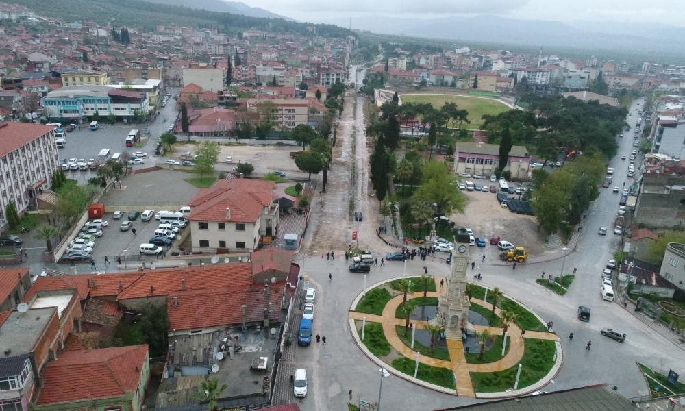 BÜYÜKŞEHİR, KIRKAĞAÇ’A PRESTİJ CADDELER KAZANDIRIYOR