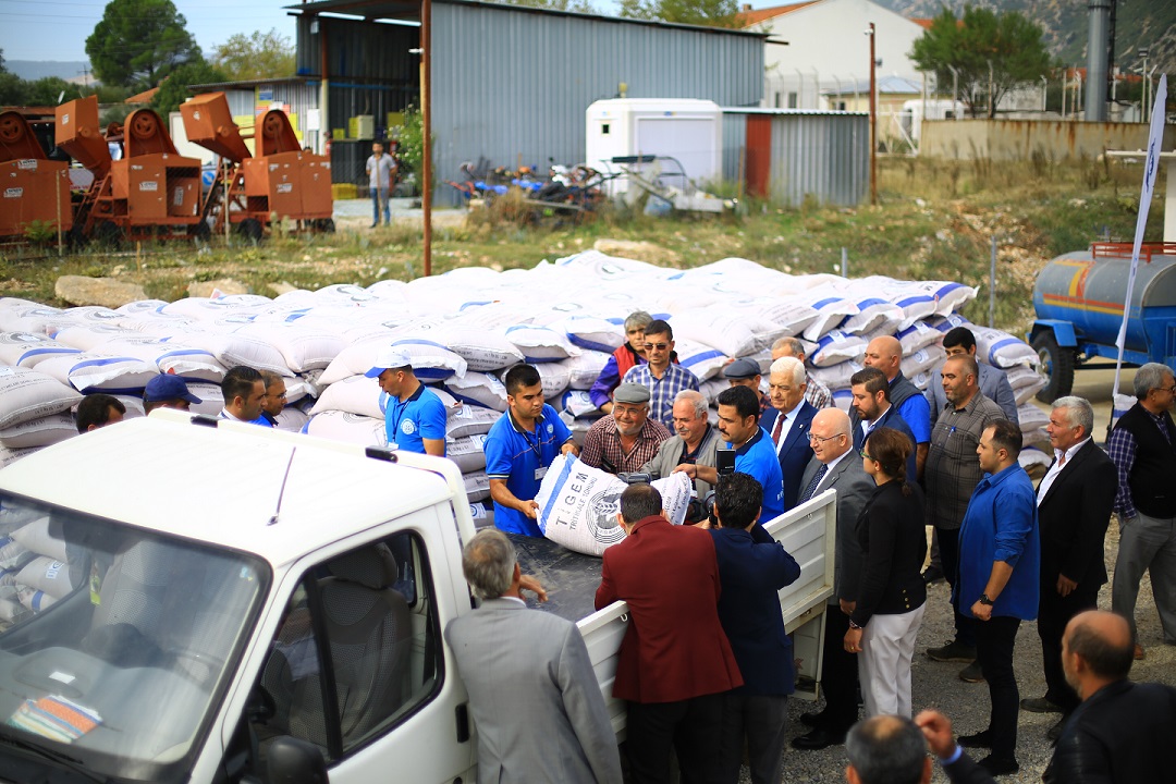 Büyükşehir tarım üreticisine 1 Milyon 104 bin TL destek oldu