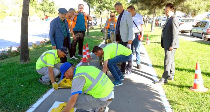 Eskişehir'de bisiklet yolu: Büyükerşen çalışmaları inceledi