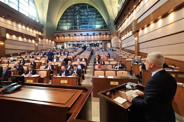 İBB'den 100’ü elektrikli 250 yeni otobüs