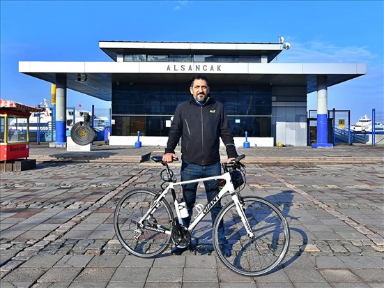İzmir’de bisikletle vapura binmek 5 kuruş!