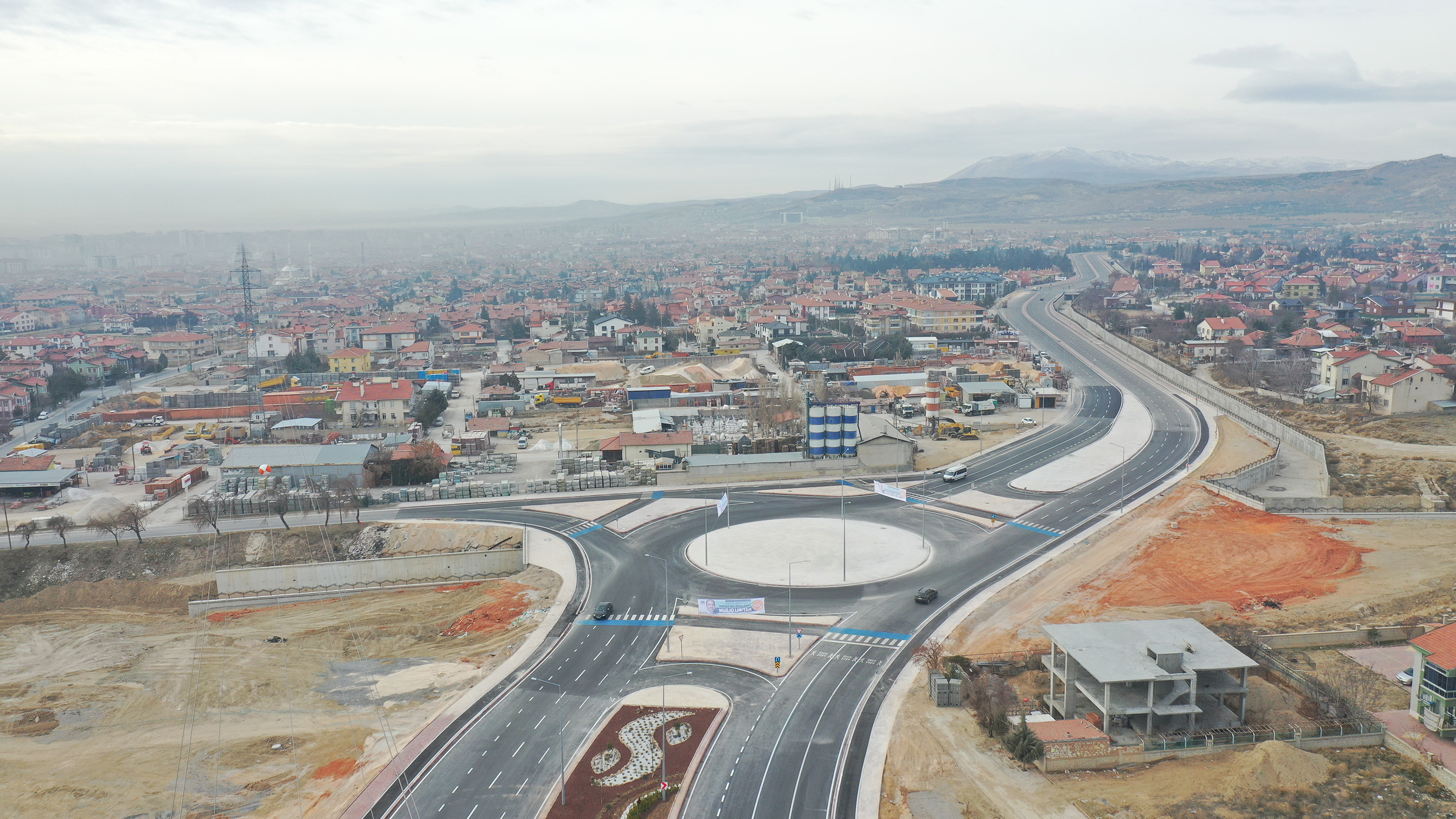 Konya'da trafik rahatlayacak! Yeni cadde trafiğe açıldı!