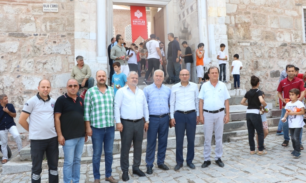 RESTORASYON SONRASI ULUCAMİ'DE İLK CUMA KILINDI