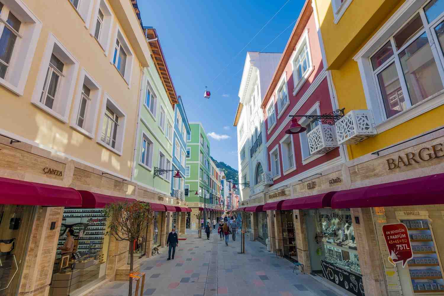 Sırrıpaşa Caddesi Cephe ve Zemin İyileştirme Projesi