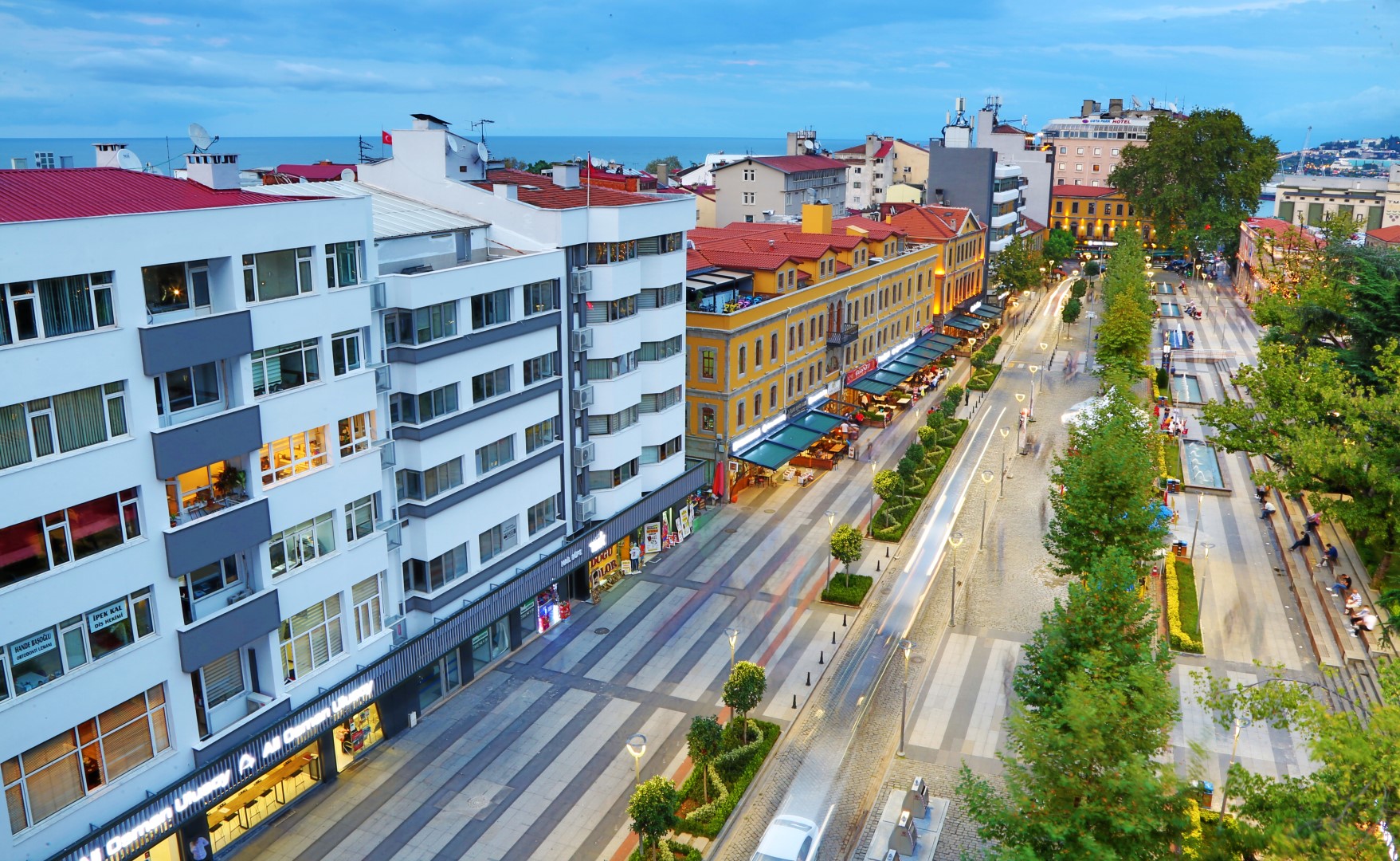 Trabzon 15 Temmuz Şehitler Ve Hürriyet Parkı Çevresi Sokak Sağlıklaştırması