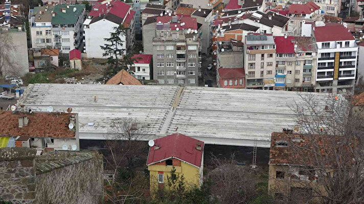 Türkiye'nin en maliyetli şehir içi yollarından: Yeni viyadüklerin tabyaları yerleştiriliyor