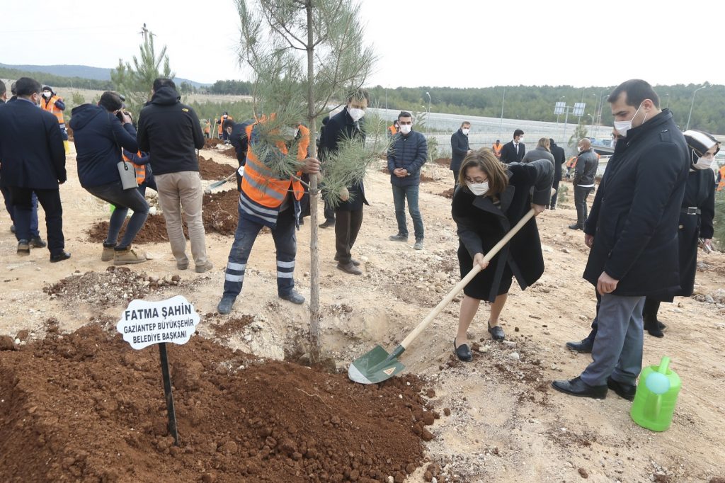 Yeşil Şehirler Huzurlu Nesiller Devam Ediyor